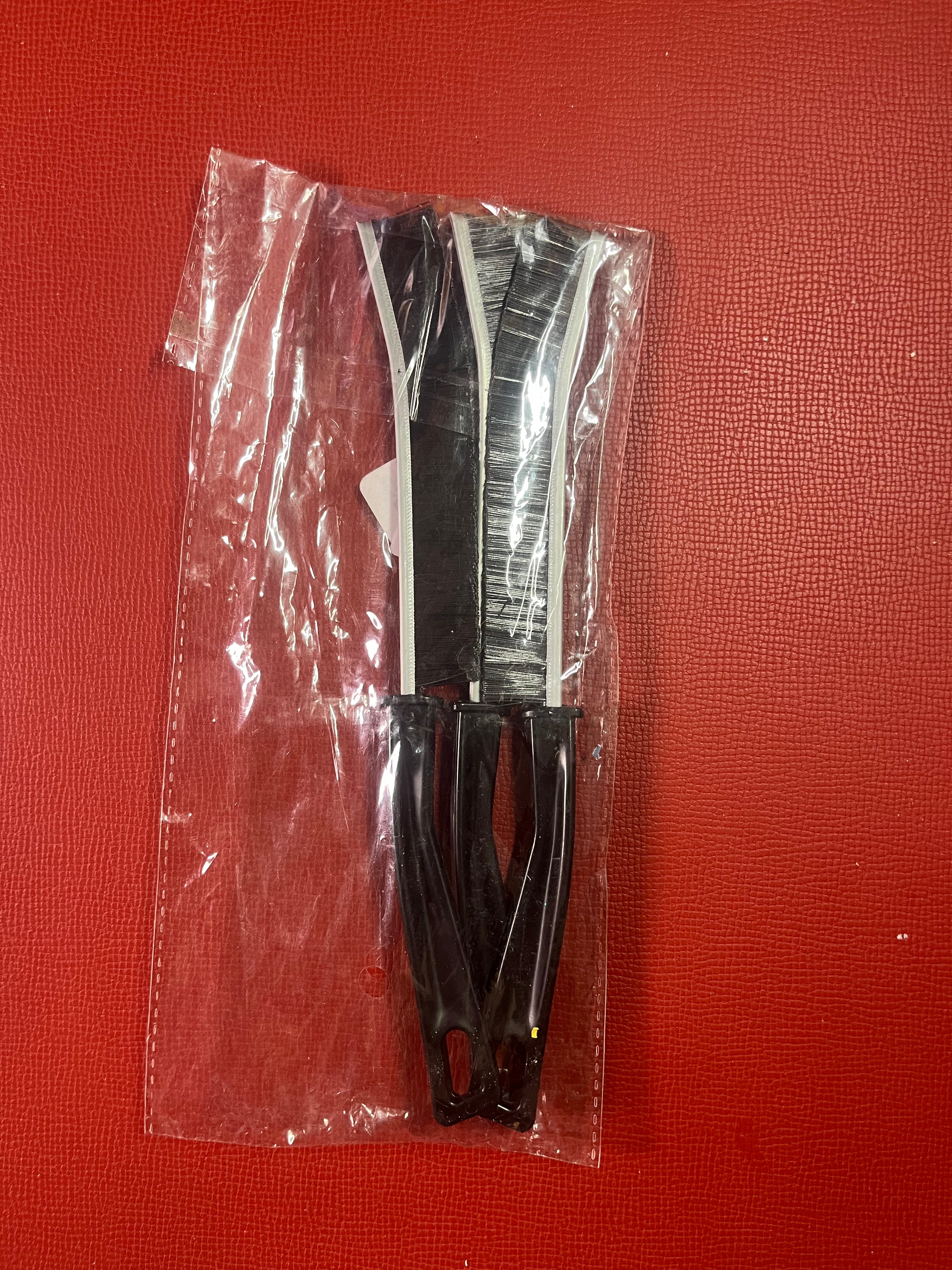 Heavy duty crevice cleaning brush