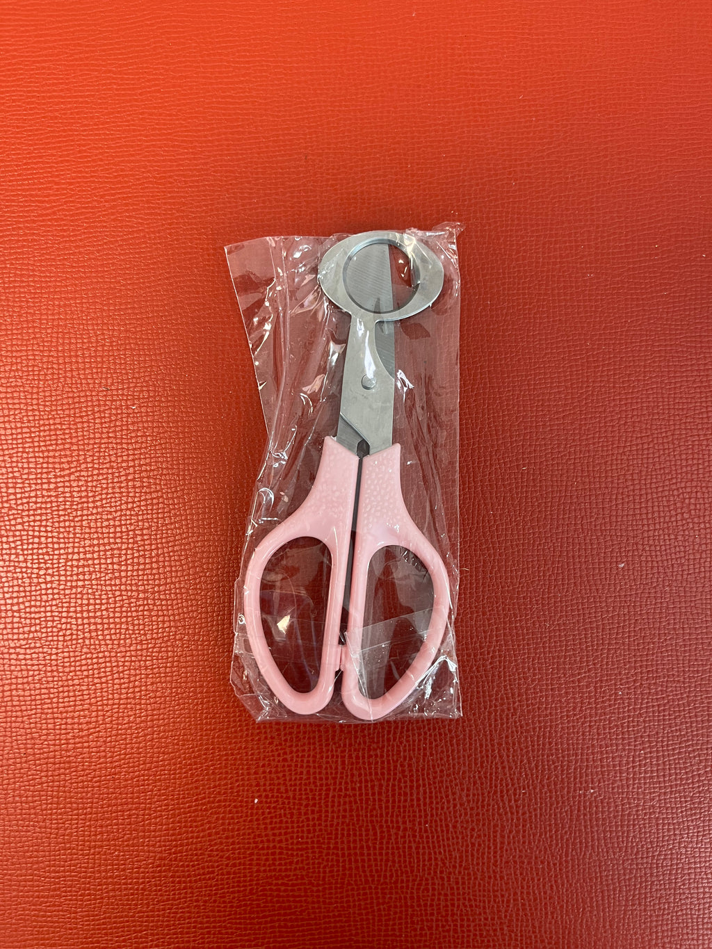 Cuticle scissors