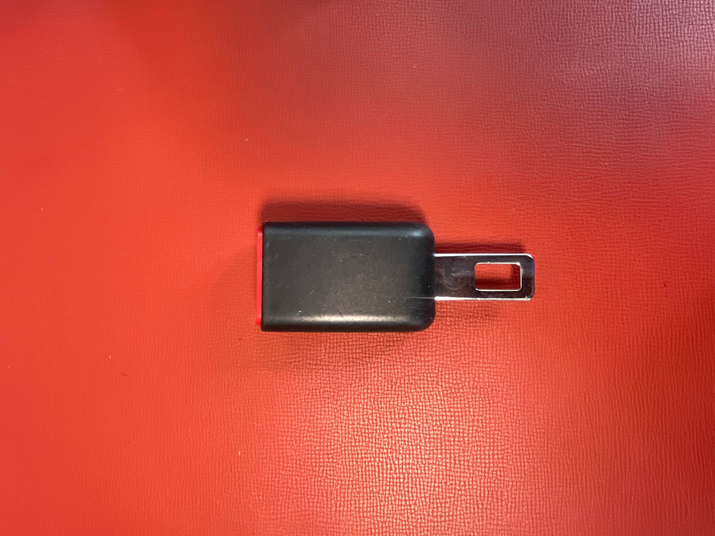 Seat belt buckle